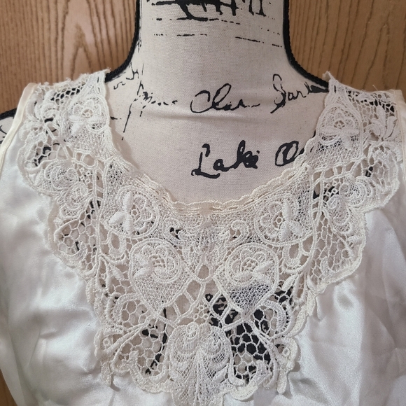 Cinema Etoile Ivory Satin Lace Crochet Sleepwear Slip Tank Top Lingerie - Picture 5 of 5